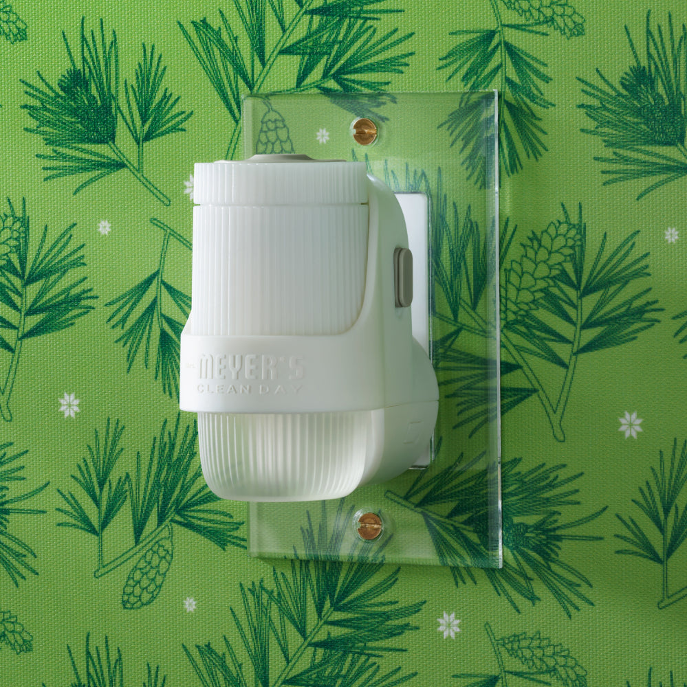 Iowa Pine Plug In Scented Oil Warmer With Refill – Mrs. Meyer's