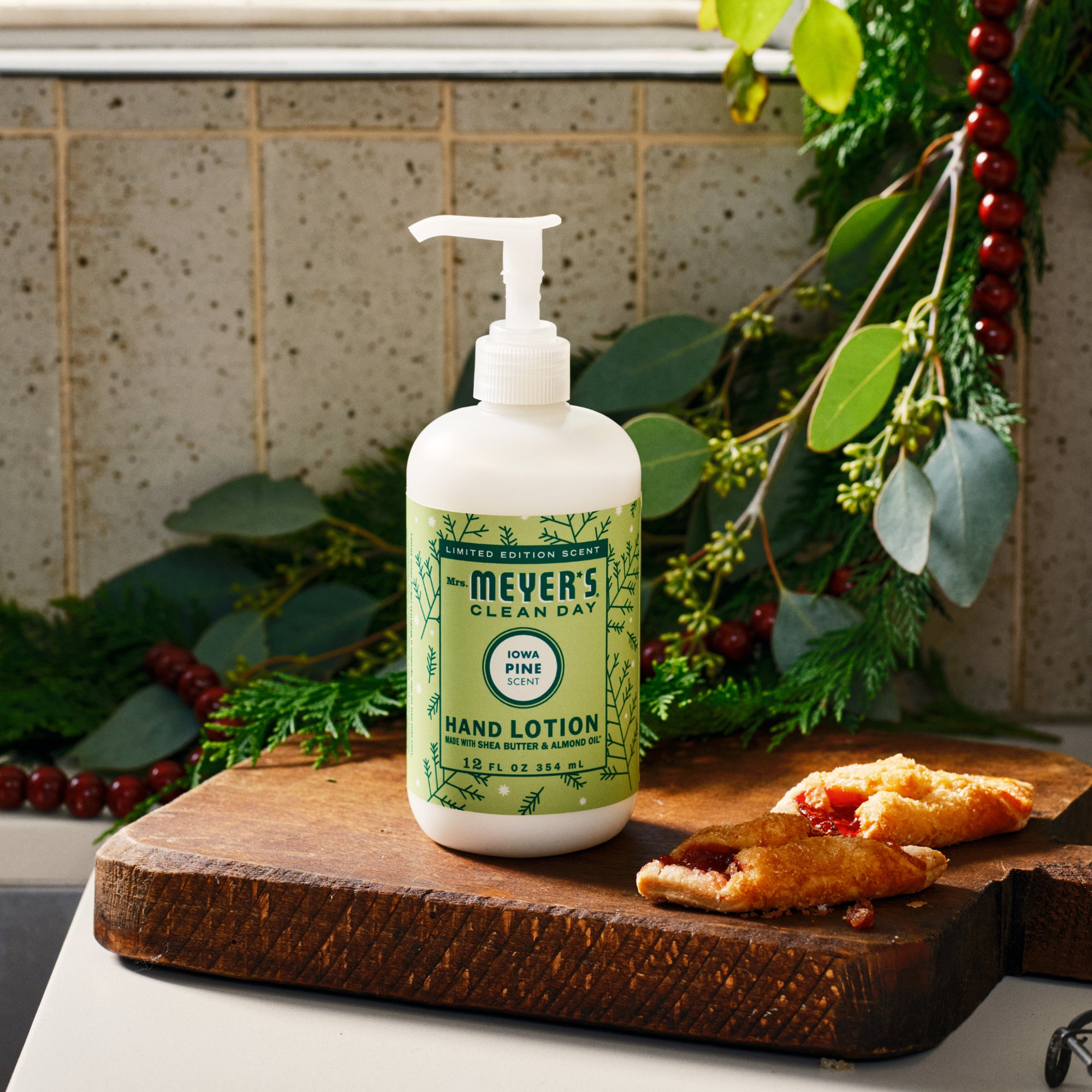Mrs. Meyer's Iowa Pine Hand Lotion – Mrs. Meyer's Clean Day