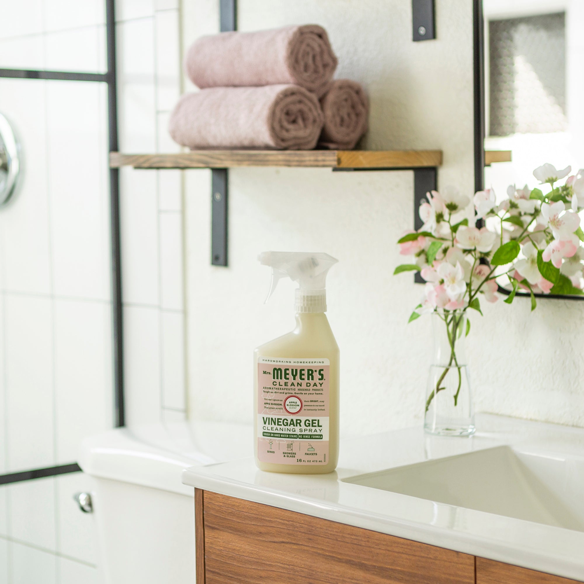 Mrs. Meyer's Apple Blossom Vinegar Gel Cleaning Spray – Mrs